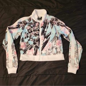 Nike crop jacket size XS